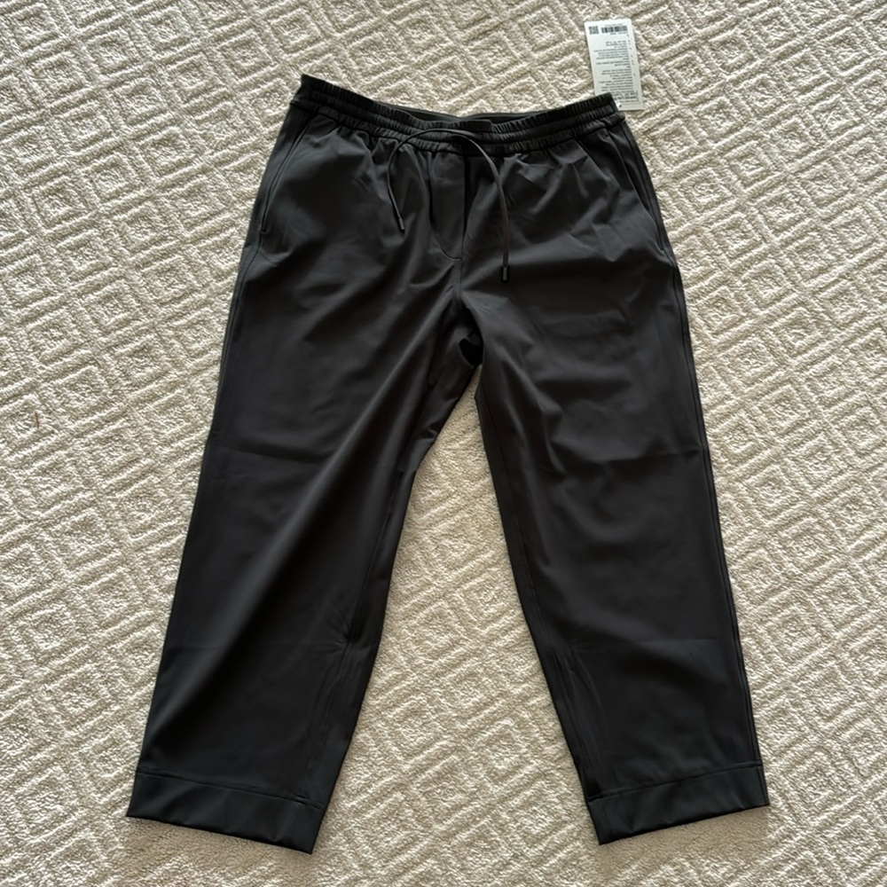 Tapered leg mid rise crop 25” luxtreme